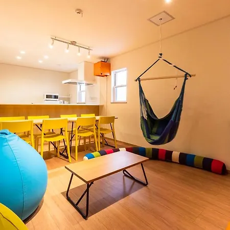 Dot House Osaka Port Villa